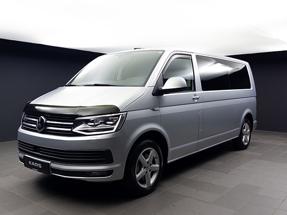 Volkswagen Caravelle 9 of 30