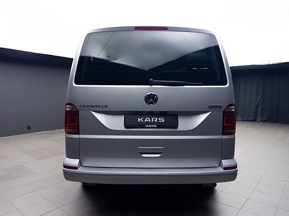 Volkswagen Caravelle 12 of 30