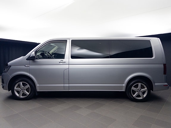 Volkswagen Caravelle 7 of 30