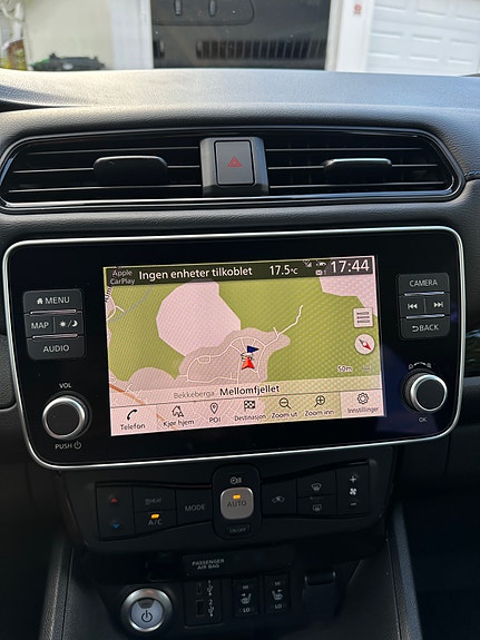 Nissan Leaf 27 of 30