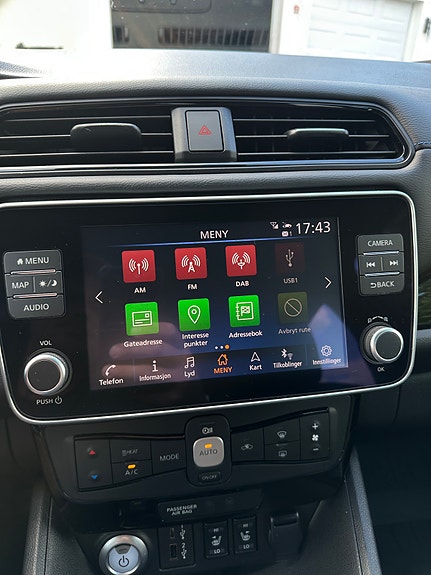 Nissan Leaf 28 of 30