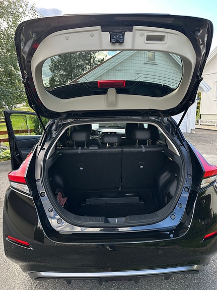 Nissan Leaf 9 of 30