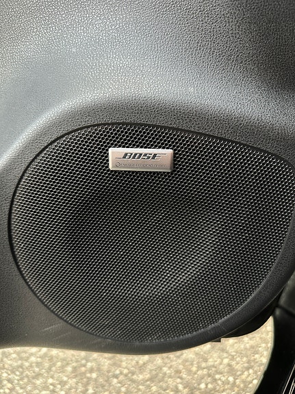 Nissan Leaf 30 of 30