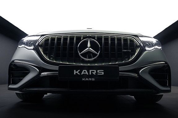 Mercedes-Benz E53 9 of 30