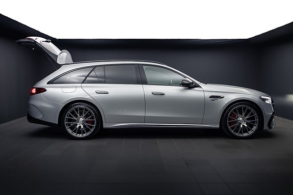 Mercedes-Benz E53 16 of 30