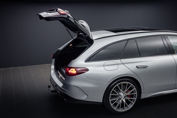 Mercedes-Benz E53 17 of 30