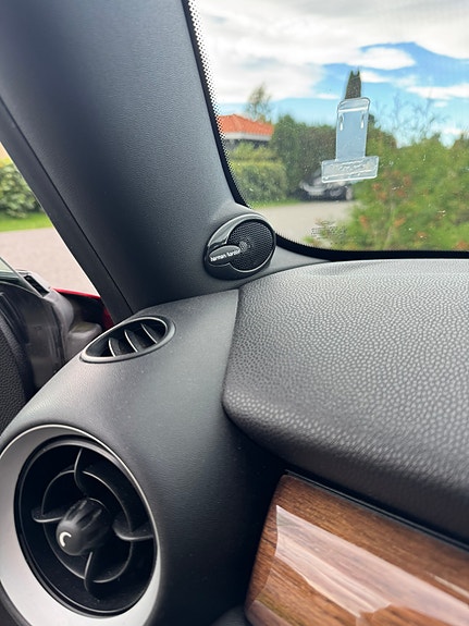 MINI Cooper 14 of 16