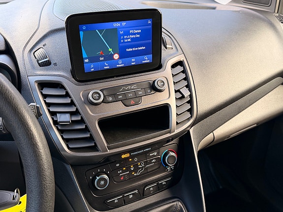 Ford Transit Connect 25 of 30