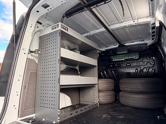 Ford Transit Connect 13 of 30