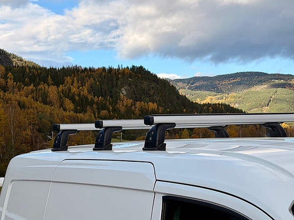 Ford Transit Connect 11 of 30