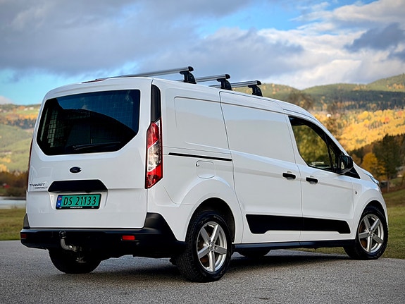 Ford Transit Connect 10 of 30