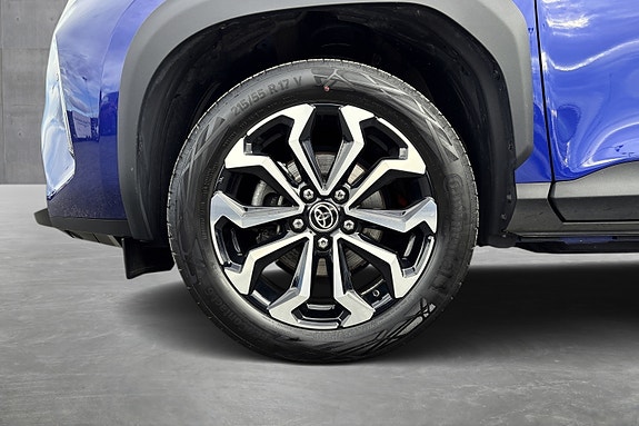 Toyota Yaris Cross 17 of 27