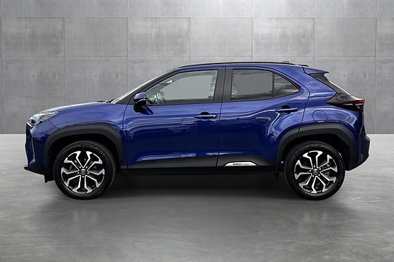 Toyota Yaris Cross 2 of 27