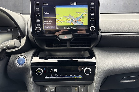 Toyota Yaris Cross 12 of 27