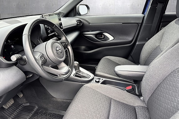 Toyota Yaris Cross 9 of 27