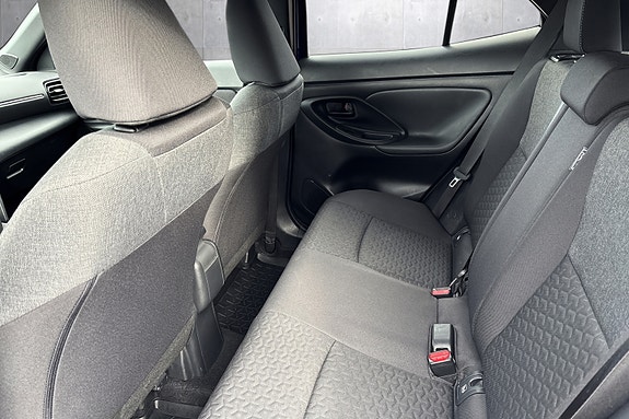 Toyota Yaris Cross 13 of 27