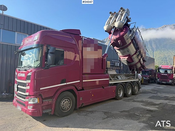 Scania R500 8x4 vakuumbil m/ Koks påbygg, blåseutstyr og 1 væskebakstusser. SE VIDEO 22 of 30