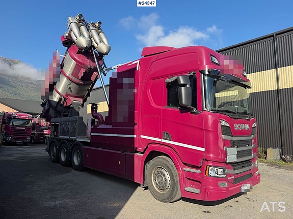 Scania R500 8x4 vakuumbil m/ Koks påbygg, blåseutstyr og 1 væskebakstusser. SE VIDEO 18 of 30