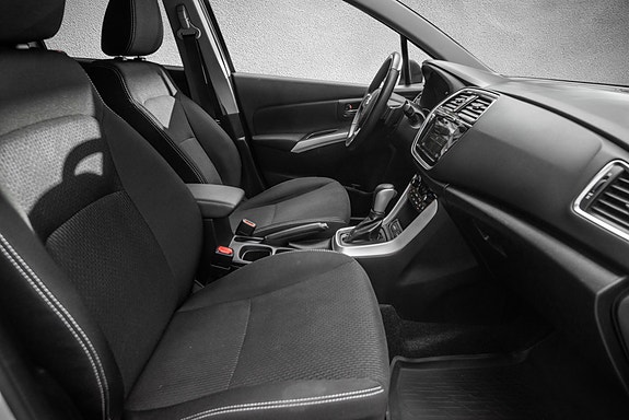 Suzuki SX4 S-Cross 13 of 22