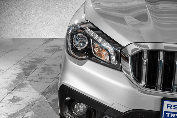 Suzuki SX4 S-Cross 4 of 22