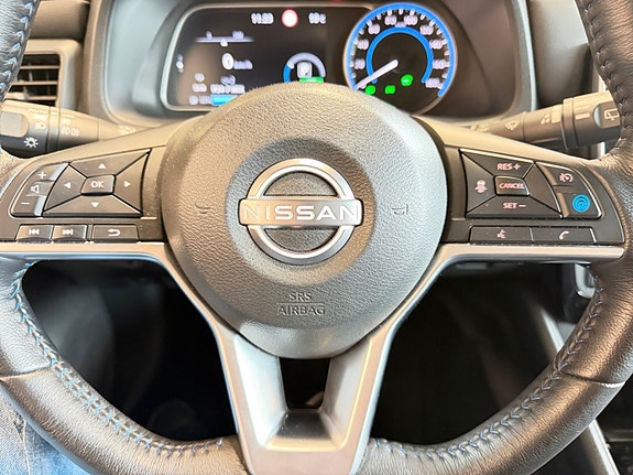 Nissan Leaf 12 of 15