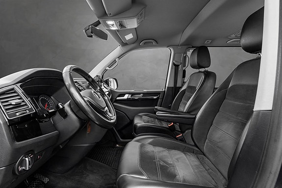 Volkswagen Multivan 19 of 24