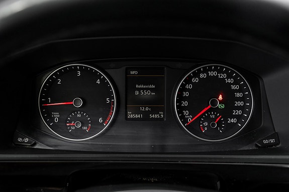 Volkswagen Multivan 11 of 24