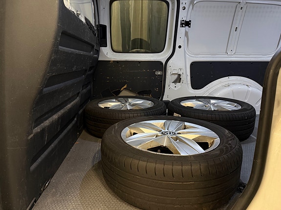 Volkswagen Caddy Maxi 29 of 30
