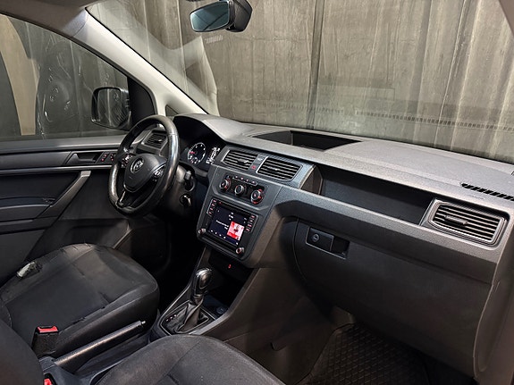 Volkswagen Caddy Maxi 16 of 30