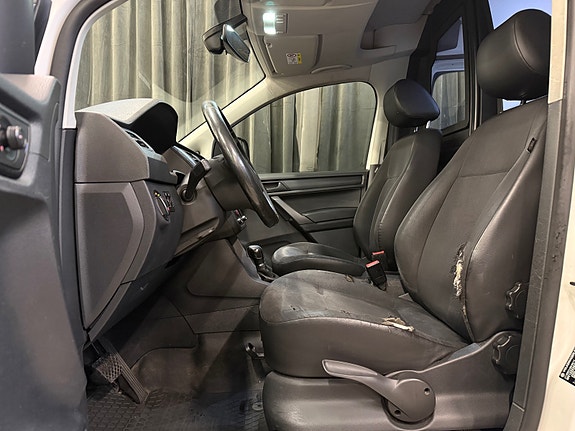Volkswagen Caddy Maxi 12 of 30