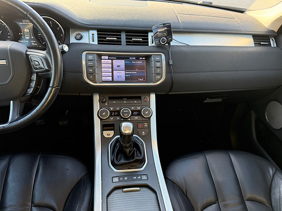 Land Rover Range Rover 12 of 23