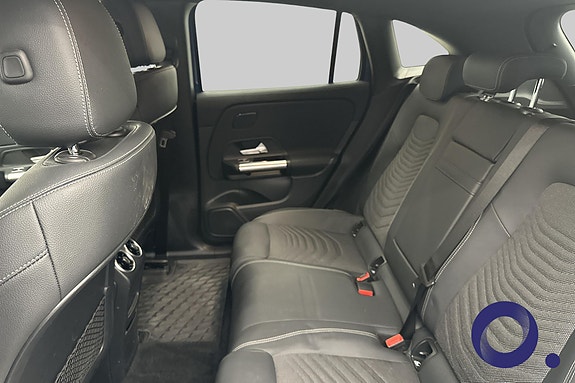 Mercedes-Benz EQA300 11 of 19