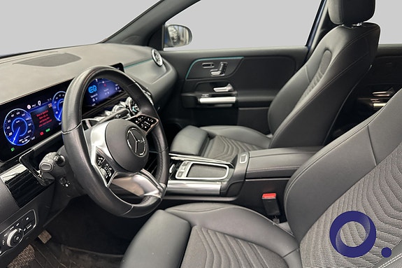 Mercedes-Benz EQA300 12 of 19