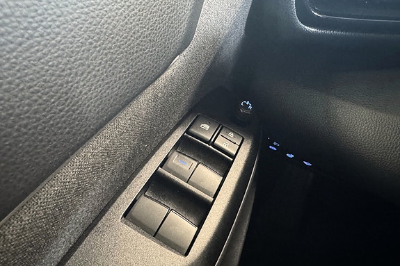 Toyota Yaris Cross 24 of 28