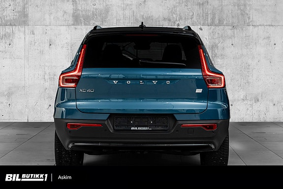Volvo XC40 7 of 24