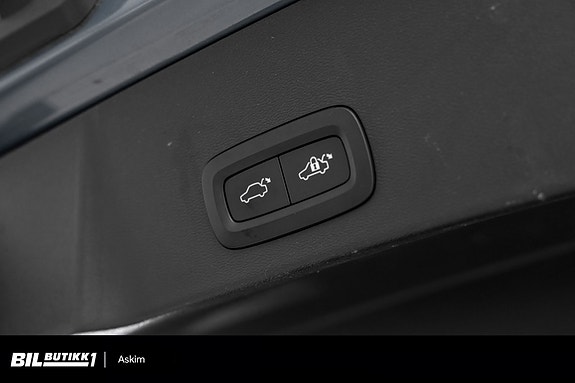 Volvo XC40 24 of 24