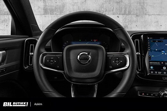 Volvo XC40 13 of 24