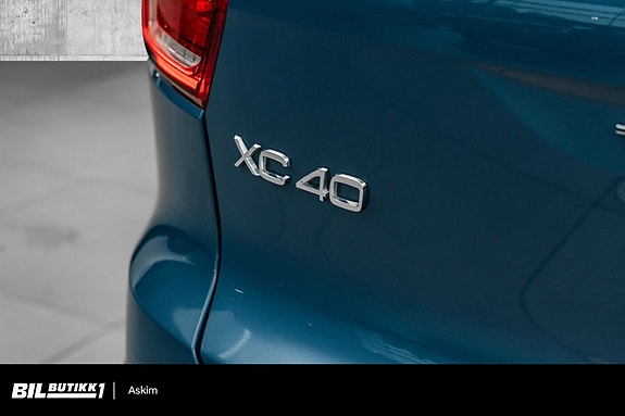 Volvo XC40 9 of 24