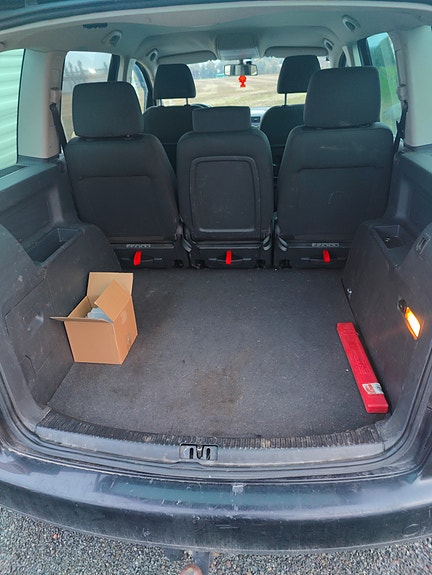 Volkswagen Touran 5 of 23