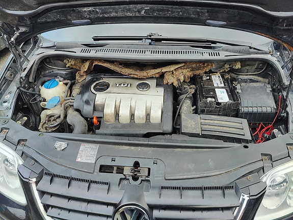 Volkswagen Touran 19 of 23