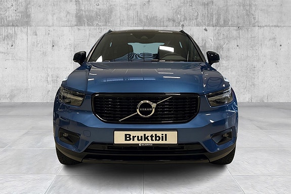 Volvo XC40 8 of 24