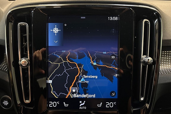 Volvo XC40 11 of 24