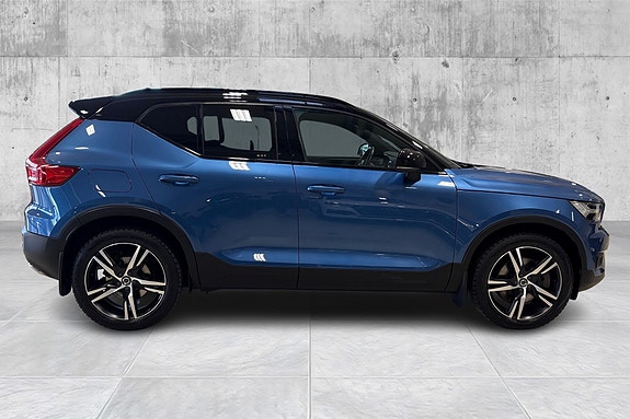 Volvo XC40 6 of 24