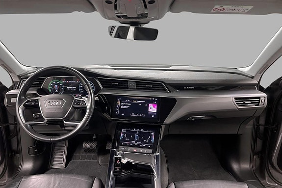 Audi e-tron 4 of 24