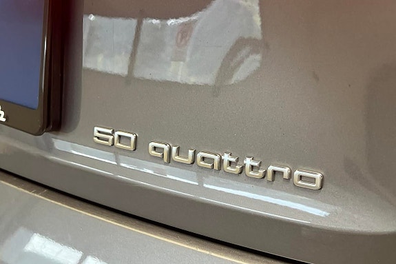 Audi e-tron 18 of 24