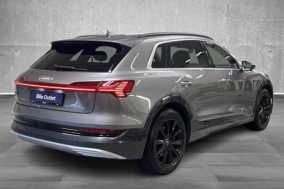 Audi e-tron 3 of 24