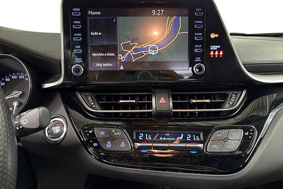 Toyota C-HR 7 of 12