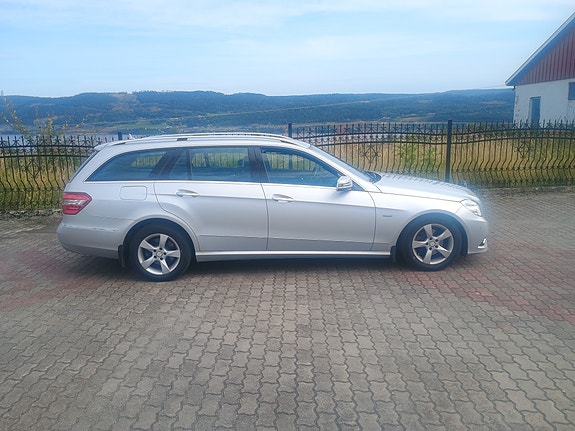 Mercedes-Benz E200 d 3 of 15