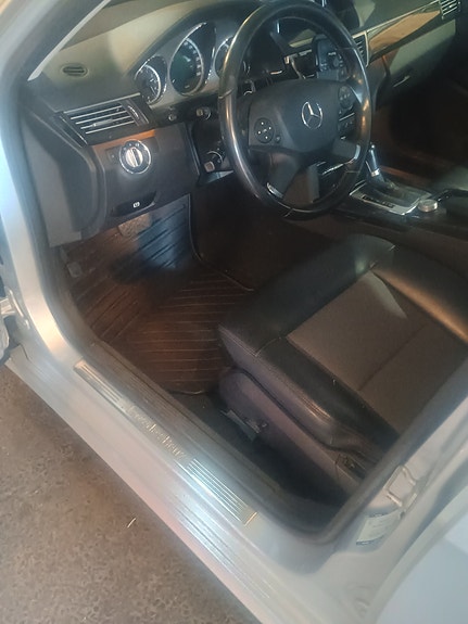 Mercedes-Benz E200 d 8 of 15