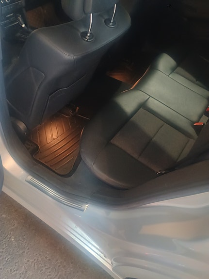 Mercedes-Benz E200 d 9 of 15